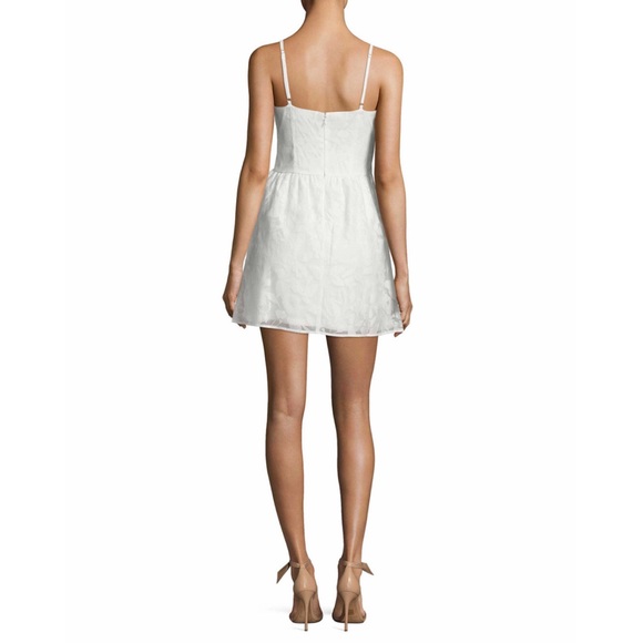 NWT Ali & Jay White Cutout Mini Dress Size Medium - Picture 2 of 8
